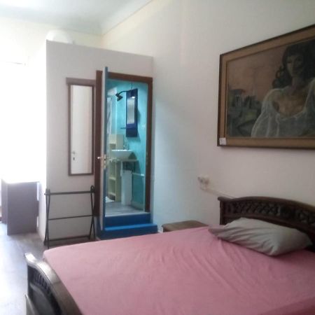 דירות Ampia Stanza Con Bagno Privato, Centro סאסארי מראה חיצוני תמונה