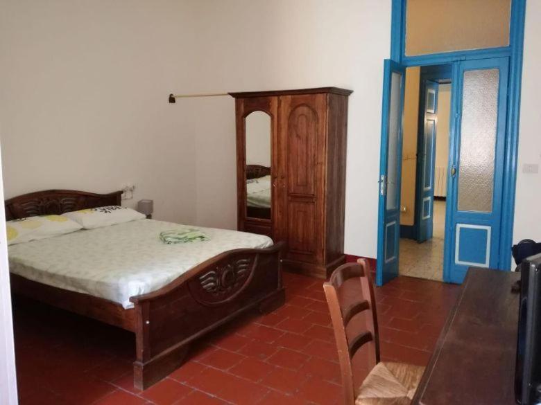 דירות Ampia Stanza Con Bagno Privato, Centro סאסארי מראה חיצוני תמונה